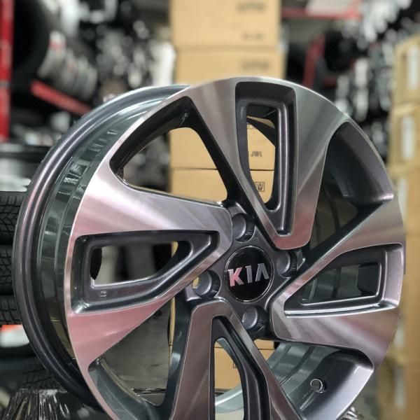 Rines 15 kia Silver