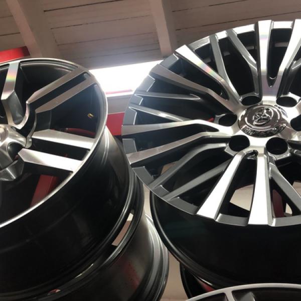 Rines de lujo tipo TOYOTA 20